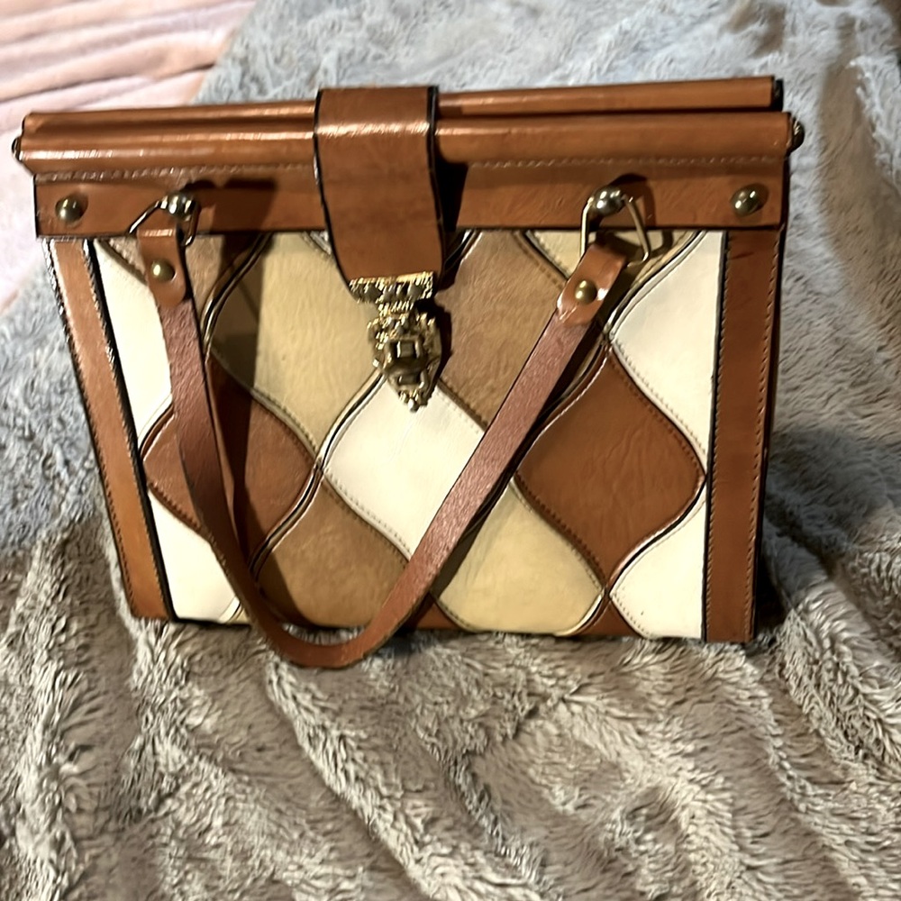Vintage hand bag